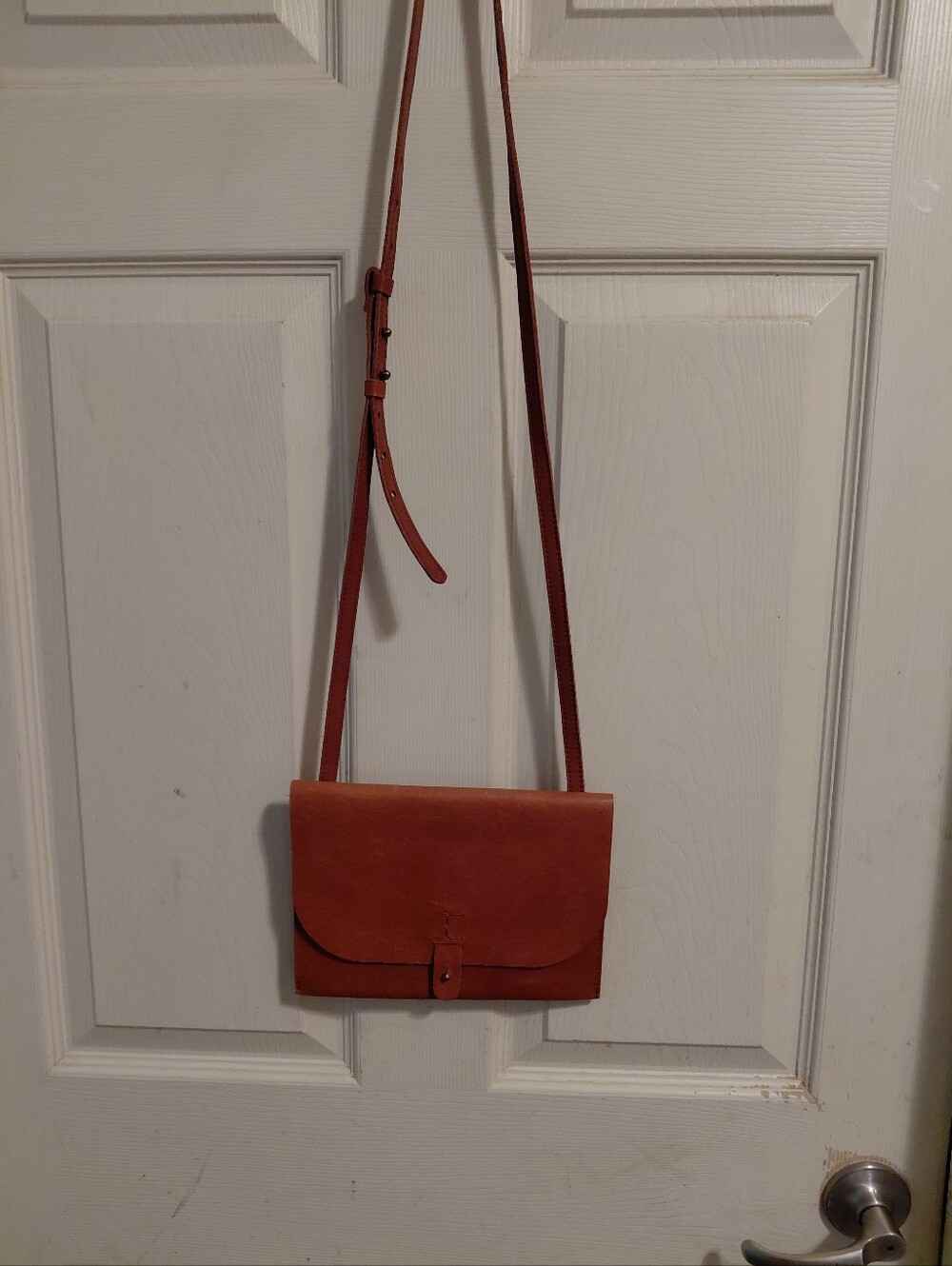 LUCKY BRAND SMALL CROSS BODY LEATHER PURSE. - Picture 6 of 9